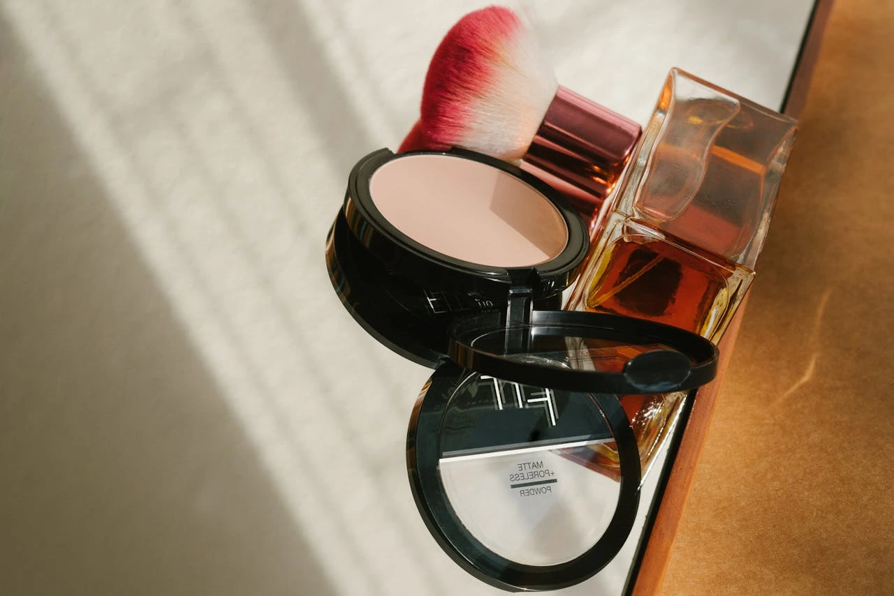 Perfume Sets for Women: A Perfect Gift or Treat for Yourself